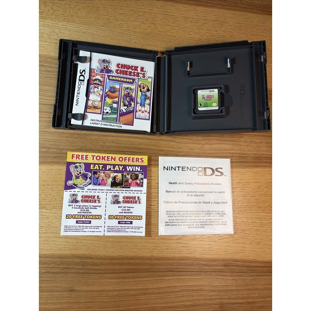 Chuck E. Cheese's Party Games (Nintendo DS) CIB Complete with Manual Authentic